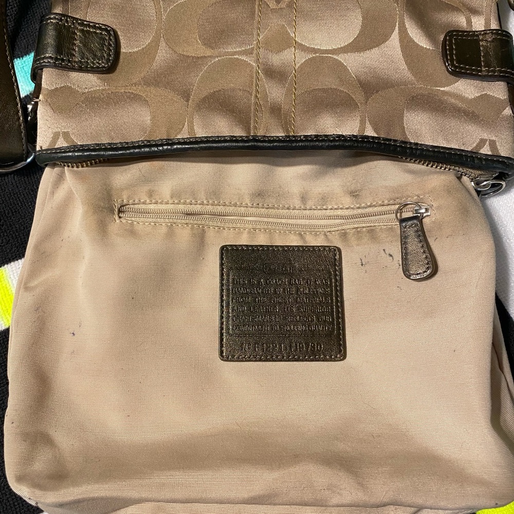 Coach Signature Chain Crossbody bag F19730 - Picture 12 of 13